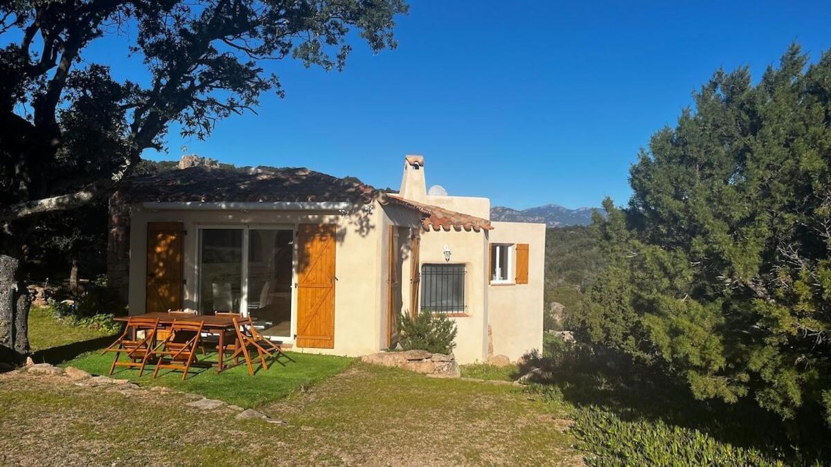 Villa 100m2, pleine nature, vue mer Porto Vecchio Esterno foto